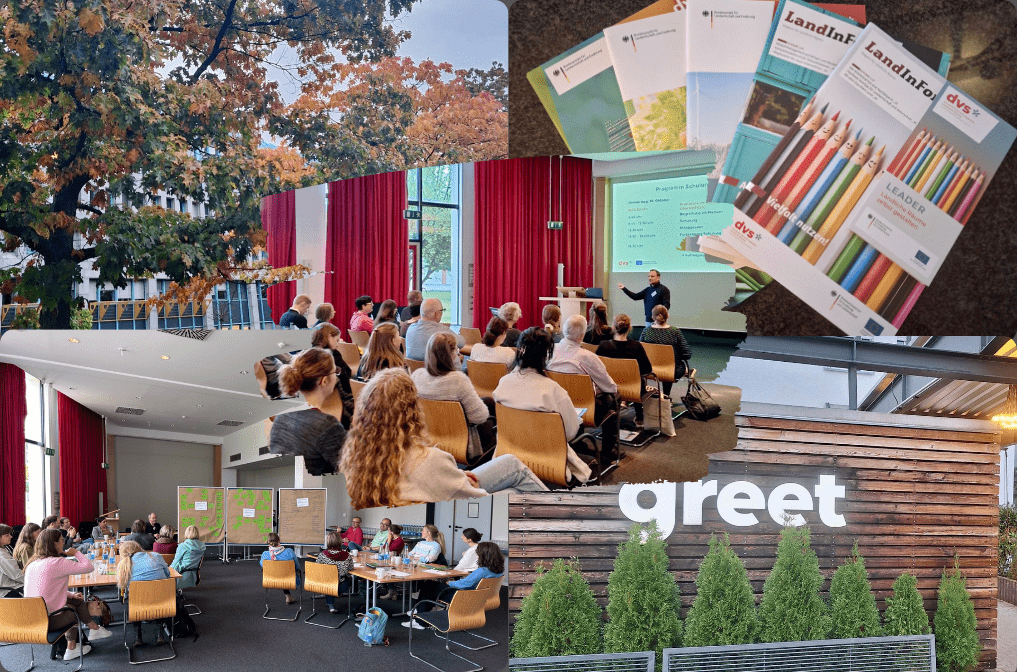 Fotocollage aus 5 Fotos, links oben Laubbaum mit gelber Blattfärbung,  rechts oben 4 Zeitschriften LandinForm, rechts unten Frontansicht des Hotels mit Schriftzug greet, links unten sitzende Menschen im Seminar, in der Mitte sitzende Menschen von hinten einer vortragenden Person zugewandt Fotocollage aus 5 Fotos, links oben Laubbaum mit gelber Blattfärbung, rechts oben 4 Zeitschriften LandinForm, rechts unten Frontansicht des Hotels mit Schriftzug greet, links unten sitzende Menschen im Seminar, in der Mitte sitzende Menschen von hinten einer vortragenden Person zugewandt